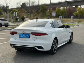 Jaguar XEL 2022 2.0T 250PS R-DYNAMIC S Versión deportiva emprendedora interior foto 13 Jaguar XEL 2022 2.0T 250PS R-DYNAMIC S Versión deportiva emprendedora interior foto 13