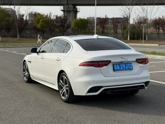 Jaguar XEL 2022 2.0T 250PS R-DYNAMIC S Versión deportiva emprendedora interior foto 15 Jaguar XEL 2022 2.0T 250PS R-DYNAMIC S Versión deportiva emprendedora interior foto 15