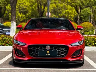 Jaguar F-TYPE 2023 P300 Hardtop version R-DYNAMIC BLACK exterior photo 2