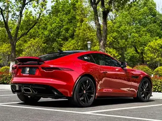 Jaguar F-TYPE 2023 P300 Hardtop version R-DYNAMIC BLACK interior photo 20