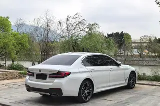 BMW 5 Series 2022 530Li Leading Type M Sports suit exterior photo 3 BMW 5 Series 2022 530Li Leading Type M Sports suit exterior photo 3