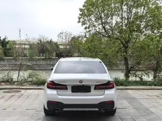 BMW 5 Series 2022 530Li Leading Type M Sports suit exterior photo 4 BMW 5 Series 2022 530Li Leading Type M Sports suit exterior photo 4