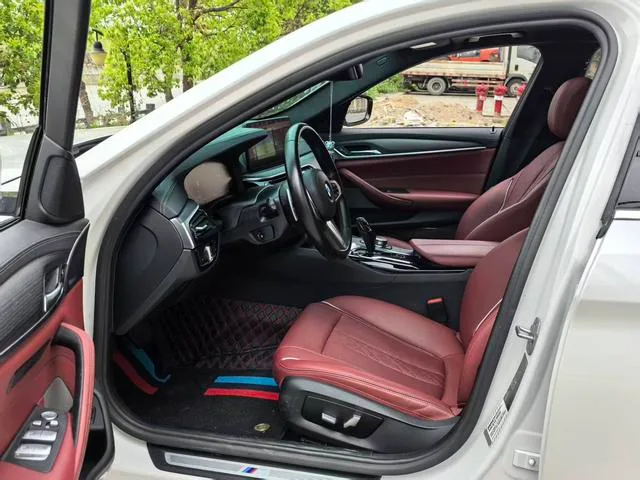 BMW 5 Series 2022 530Li Leading Type M Sports suit exterior photo 5 BMW 5 Series 2022 530Li Leading Type M Sports suit exterior photo 5