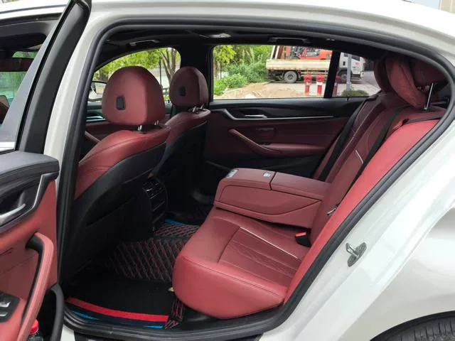BMW 5 Series 2022 530Li Leading Type M Sports suit exterior photo 6 BMW 5 Series 2022 530Li Leading Type M Sports suit exterior photo 6