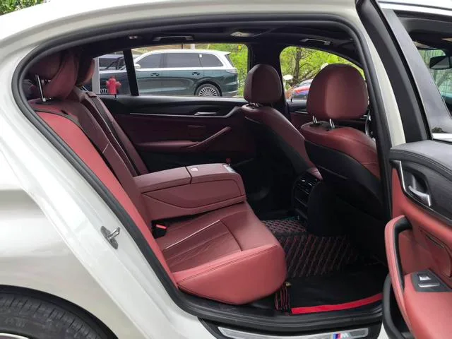 BMW 5 Series 2022 530Li Leading Type M Sports suit exterior photo 8 BMW 5 Series 2022 530Li Leading Type M Sports suit exterior photo 8