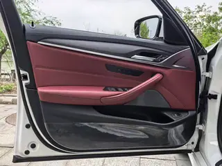 BMW 5 Series 2022 530Li Leading Type M Sports suit interior photo 10 BMW 5 Series 2022 530Li Leading Type M Sports suit interior photo 10