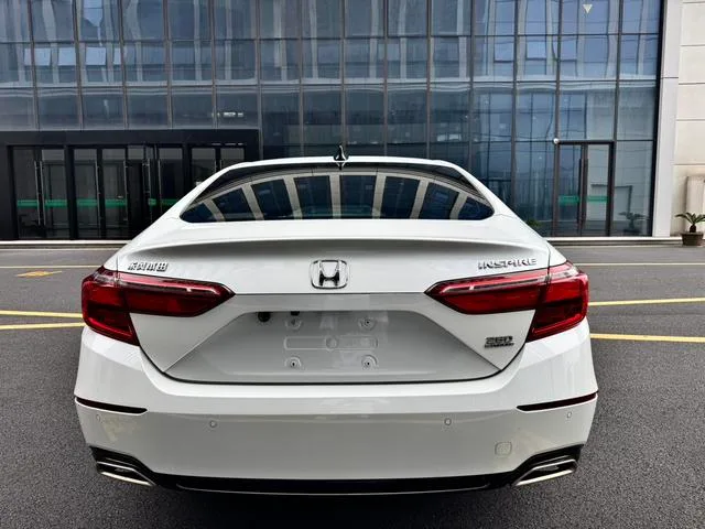 Honda Inspire 2022 260TURBO Уточненная версия экстерьер фото 5