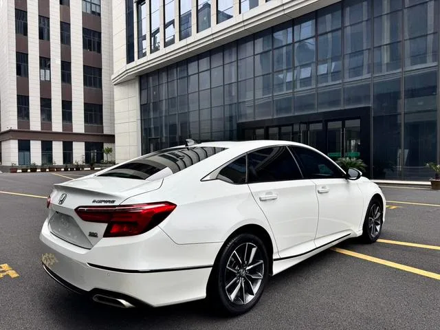 Honda Inspire 2022 260TURBO Уточненная версия экстерьер фото 7