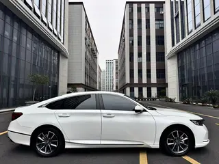 Honda Inspire 2022 260TURBO Уточненная версия интерьер фото 18