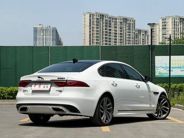 Jaguar XFL 2024 2.0T P300 Four-wheel drive flagship sports gold-plated version exterior photo 4 Jaguar XFL 2024 2.0T P300 Four-wheel drive flagship sports gold-plated version exterior photo 4