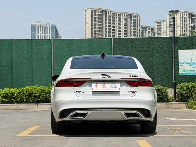 Jaguar XFL 2024 2.0T P300 Four-wheel drive flagship sports gold-plated version exterior photo 5 Jaguar XFL 2024 2.0T P300 Four-wheel drive flagship sports gold-plated version exterior photo 5