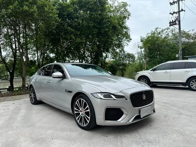 Jaguar XFL 2025 2.0T P250 Edición Deluxe exclusiva con tracción en dos ruedas exterior foto 3 Jaguar XFL 2025 2.0T P250 Edición Deluxe exclusiva con tracción en dos ruedas exterior foto 3