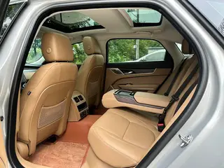 Jaguar XFL 2025 2.0T P250 Edición Deluxe exclusiva con tracción en dos ruedas exterior foto 6 Jaguar XFL 2025 2.0T P250 Edición Deluxe exclusiva con tracción en dos ruedas exterior foto 6