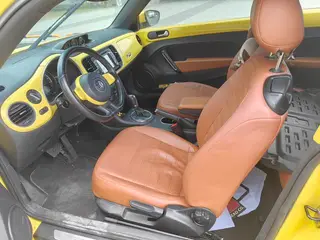 Volkswagen Beetle 2013 1.2TSI Fashionable interior photo 7