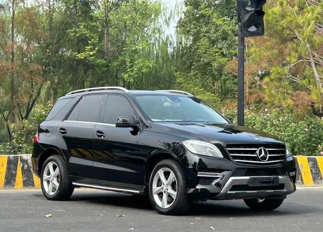 Mercedes-Benz M-Class 2015 ML 320 4MATIC extérieur photo 3