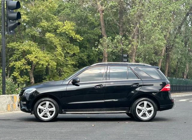 Mercedes-Benz M-Class 2015 ML 320 4MATIC extérieur photo 4