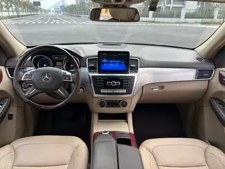 Mercedes-Benz M-Class 2015 ML 320 4MATIC intérieur photo 14