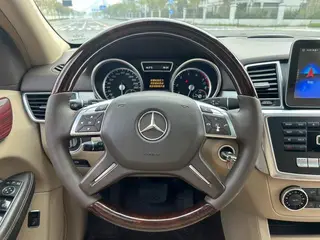 Mercedes-Benz M-Class 2015 ML 320 4MATIC intérieur photo 15