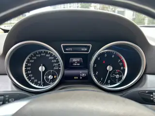 Mercedes-Benz M-Class 2015 ML 320 4MATIC intérieur photo 16