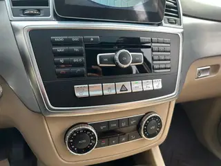 Mercedes-Benz M-Class 2015 ML 320 4MATIC intérieur photo 18