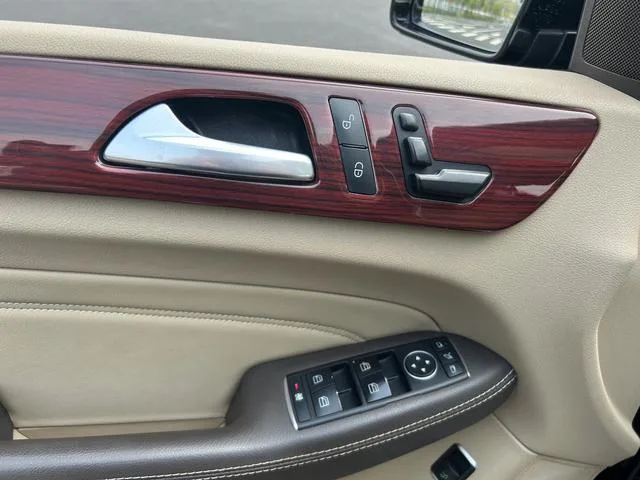 Mercedes-Benz M-Class 2015 ML 320 4MATIC intérieur photo 20