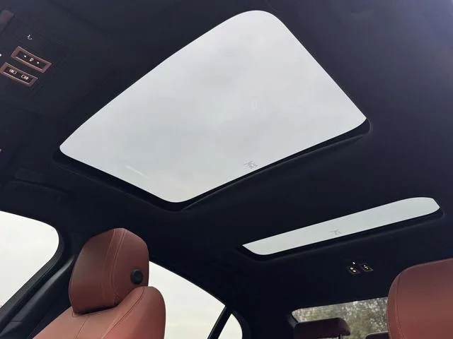 Jaguar XEL 2023 2.0T 250PS R-DYNAMIC S Enterprising Sports Edition interior photo 13 Jaguar XEL 2023 2.0T 250PS R-DYNAMIC S Enterprising Sports Edition interior photo 13