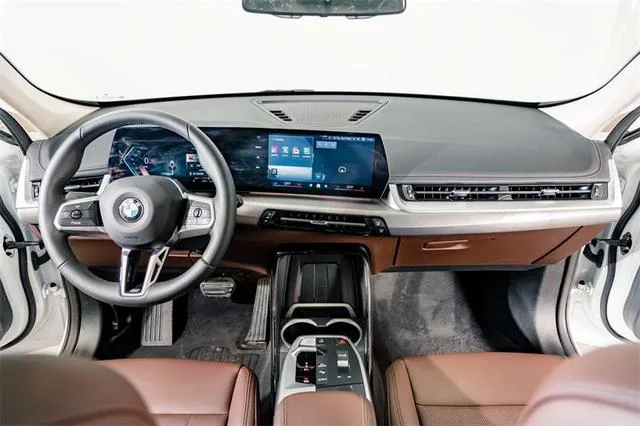 BMW X1 2023 sDrive25Li M Sports suit interior photo 11 BMW X1 2023 sDrive25Li M Sports suit interior photo 11