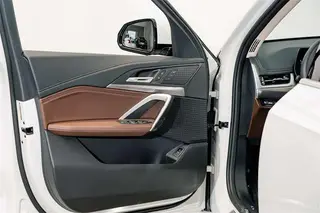 BMW X1 2023 sDrive25Li M Sports suit interior photo 15 BMW X1 2023 sDrive25Li M Sports suit interior photo 15