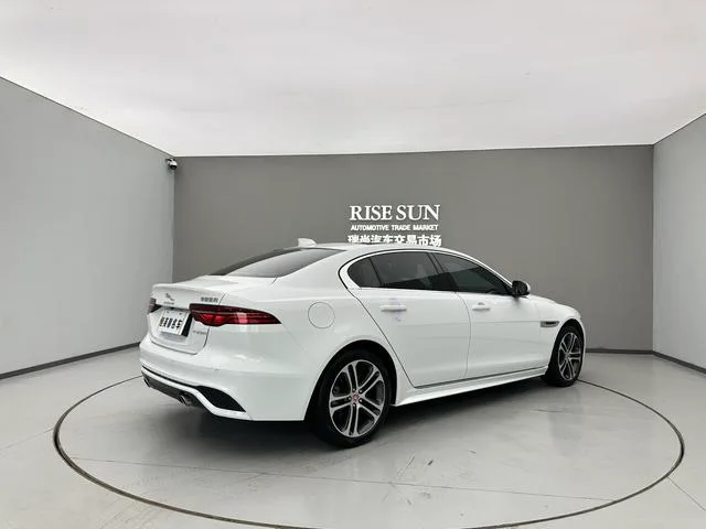 Jaguar XEL 2024 2.0T 250PS R-DYNAMIC S Enterprising Sports Edition interior photo 9 Jaguar XEL 2024 2.0T 250PS R-DYNAMIC S Enterprising Sports Edition interior photo 9
