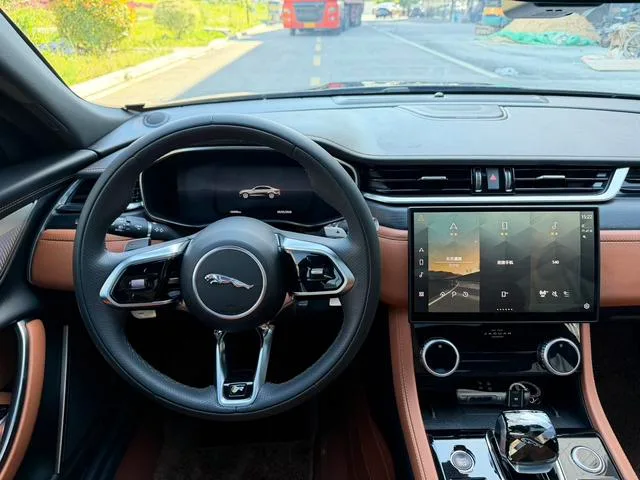 Jaguar XFL 2023 2.0T P250 Two-wheel drive elite sports version exterior photo 6 Jaguar XFL 2023 2.0T P250 Two-wheel drive elite sports version exterior photo 6