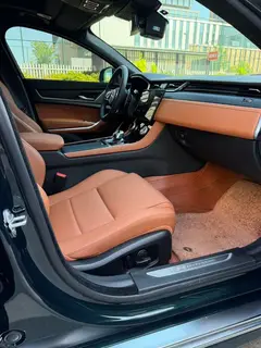 Jaguar XFL 2023 2.0T P250 Two-wheel drive elite sports version interior photo 10 Jaguar XFL 2023 2.0T P250 Two-wheel drive elite sports version interior photo 10