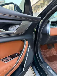 Jaguar XFL 2023 2.0T P250 Two-wheel drive elite sports version interior photo 12 Jaguar XFL 2023 2.0T P250 Two-wheel drive elite sports version interior photo 12