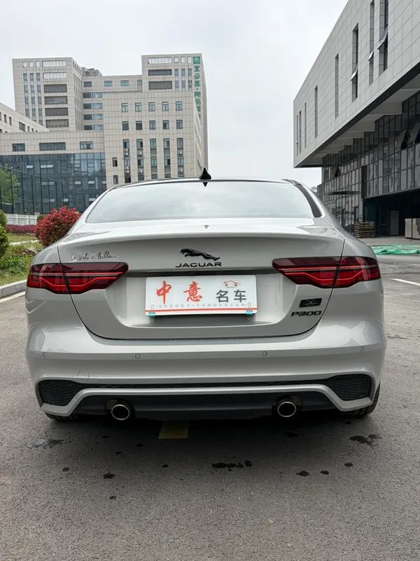 Jaguar XEL 2025 2.0T 250PS R-DYNAMIC 90 Anniversary Collector’s Edition exterior photo 6 Jaguar XEL 2025 2.0T 250PS R-DYNAMIC 90 Anniversary Collector’s Edition exterior photo 6