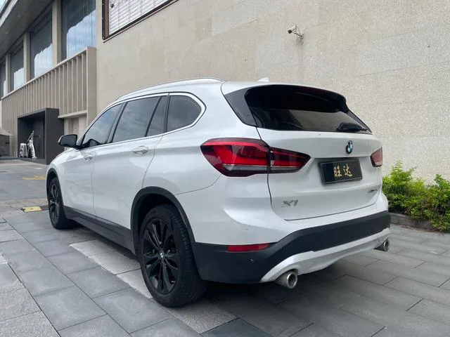 BMW X1 2022 sDrive20Li Fashionable exterior photo 9