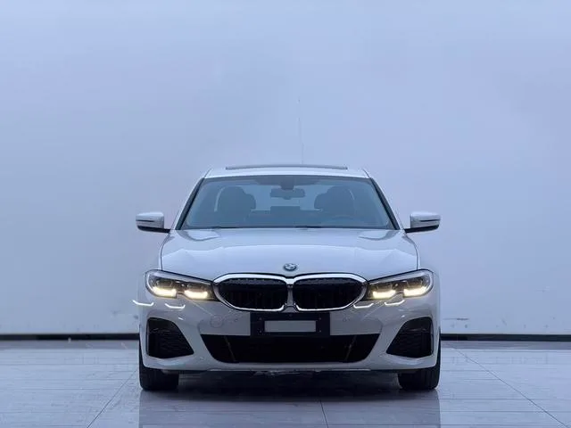 BMW 3 Series 2021 Second change 320Li M Sports suit exterior photo 2 BMW 3 Series 2021 Second change 320Li M Sports suit exterior photo 2