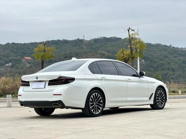 BMW 5 Series 2021 Restyling 525Li Luxury Set exterior photo 5 BMW 5 Series 2021 Restyling 525Li Luxury Set exterior photo 5