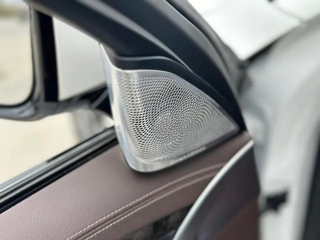 BMW 5 Series 2021 Restyling 525Li Luxury Set interior photo 13 BMW 5 Series 2021 Restyling 525Li Luxury Set interior photo 13