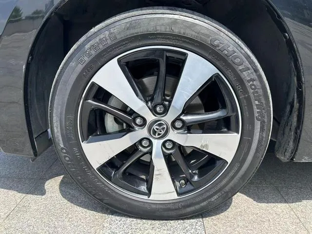 Toyota Levin Plug-in Hybrid 2019 1.8PH GS CVT Versión de élite interior foto 16 Toyota Levin Plug-in Hybrid 2019 1.8PH GS CVT Versión de élite interior foto 16