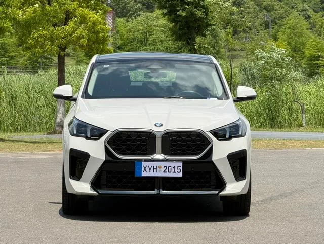 BMW X2 2024 sDrive25i M Sports suit exterior photo 2 BMW X2 2024 sDrive25i M Sports suit exterior photo 2