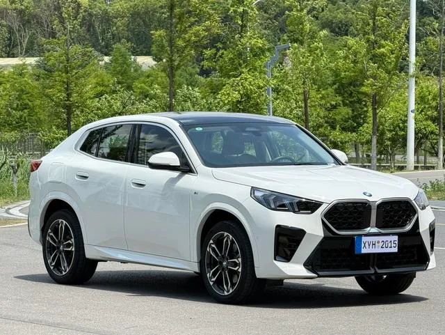 BMW X2 2024 sDrive25i M Sports suit exterior photo 3 BMW X2 2024 sDrive25i M Sports suit exterior photo 3