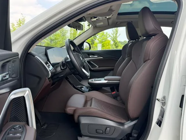 BMW X2 2024 sDrive25i M Sports suit exterior photo 7 BMW X2 2024 sDrive25i M Sports suit exterior photo 7
