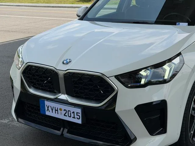 BMW X2 2024 sDrive25i M Sports suit interior photo 17 BMW X2 2024 sDrive25i M Sports suit interior photo 17