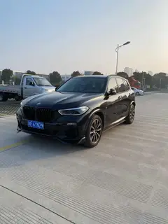 BMW X5 2021 xDrive40i M Ensemble de sport