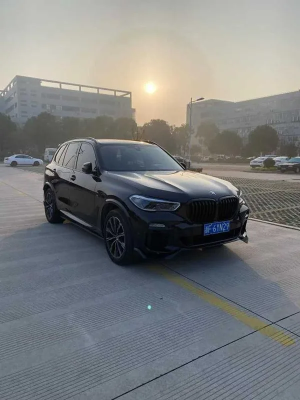 BMW X5 2021 xDrive40i M Sports suit exterior photo 3 BMW X5 2021 xDrive40i M Sports suit exterior photo 3