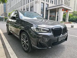BMW X3 2022 Restyling xDrive30i Premium Class M Obsidian Night Suit exterior photo 3 BMW X3 2022 Restyling xDrive30i Premium Class M Obsidian Night Suit exterior photo 3
