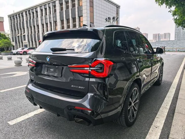 BMW X3 2022 Restyling xDrive30i Premium Class M Obsidian Night Suit exterior photo 7 BMW X3 2022 Restyling xDrive30i Premium Class M Obsidian Night Suit exterior photo 7