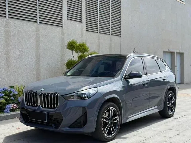 BMW X1 2023 sDrive25Li X Набор дизайна экстерьер фото 1 BMW X1 2023 sDrive25Li X Набор дизайна экстерьер фото 1