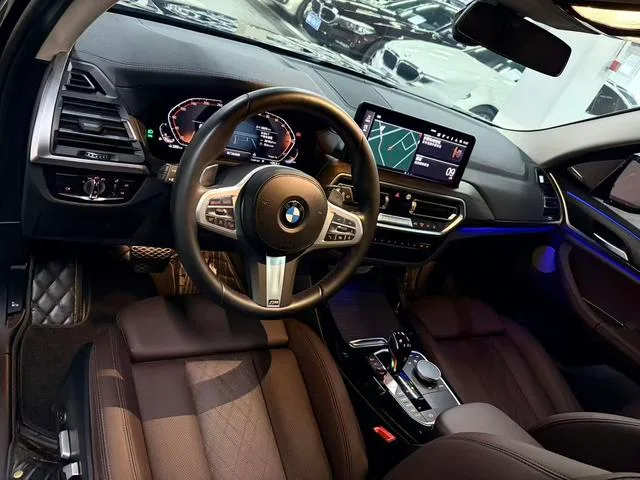 BMW X3 2023 xDrive30i Leading Type M Obsidian Night Suit interior photo 6 BMW X3 2023 xDrive30i Leading Type M Obsidian Night Suit interior photo 6