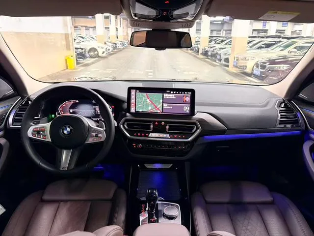 BMW X3 2023 xDrive30i Leading Type M Obsidian Night Suit interior photo 8 BMW X3 2023 xDrive30i Leading Type M Obsidian Night Suit interior photo 8