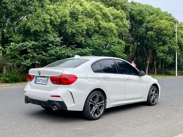 BMW 1 Series 2023 125i M Sports Obsidian Night Edition exterior photo 4 BMW 1 Series 2023 125i M Sports Obsidian Night Edition exterior photo 4